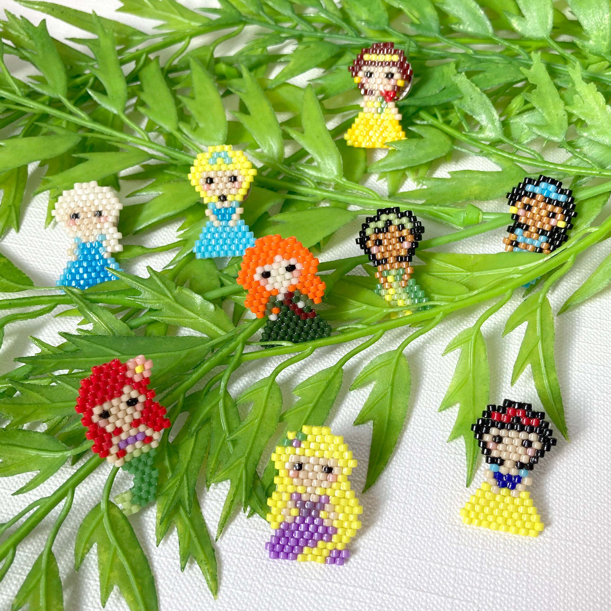Pin Princesas